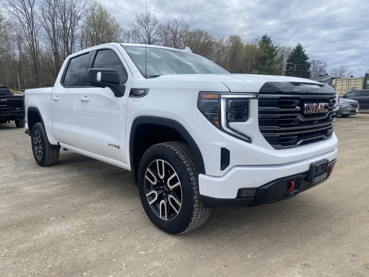 2025 GMC Sierra 1500 Crew Cab Short Box 4-Wheel Drive AT4 Photo