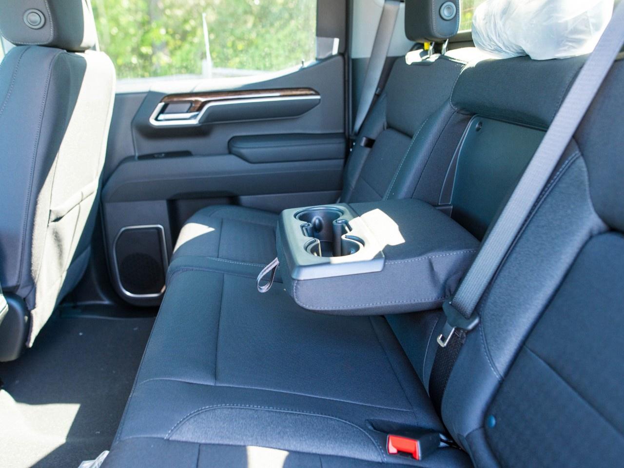2026 GMC Sierra 1500 Crew Cab Short Box 4-Wheel Drive Elevation Photo
