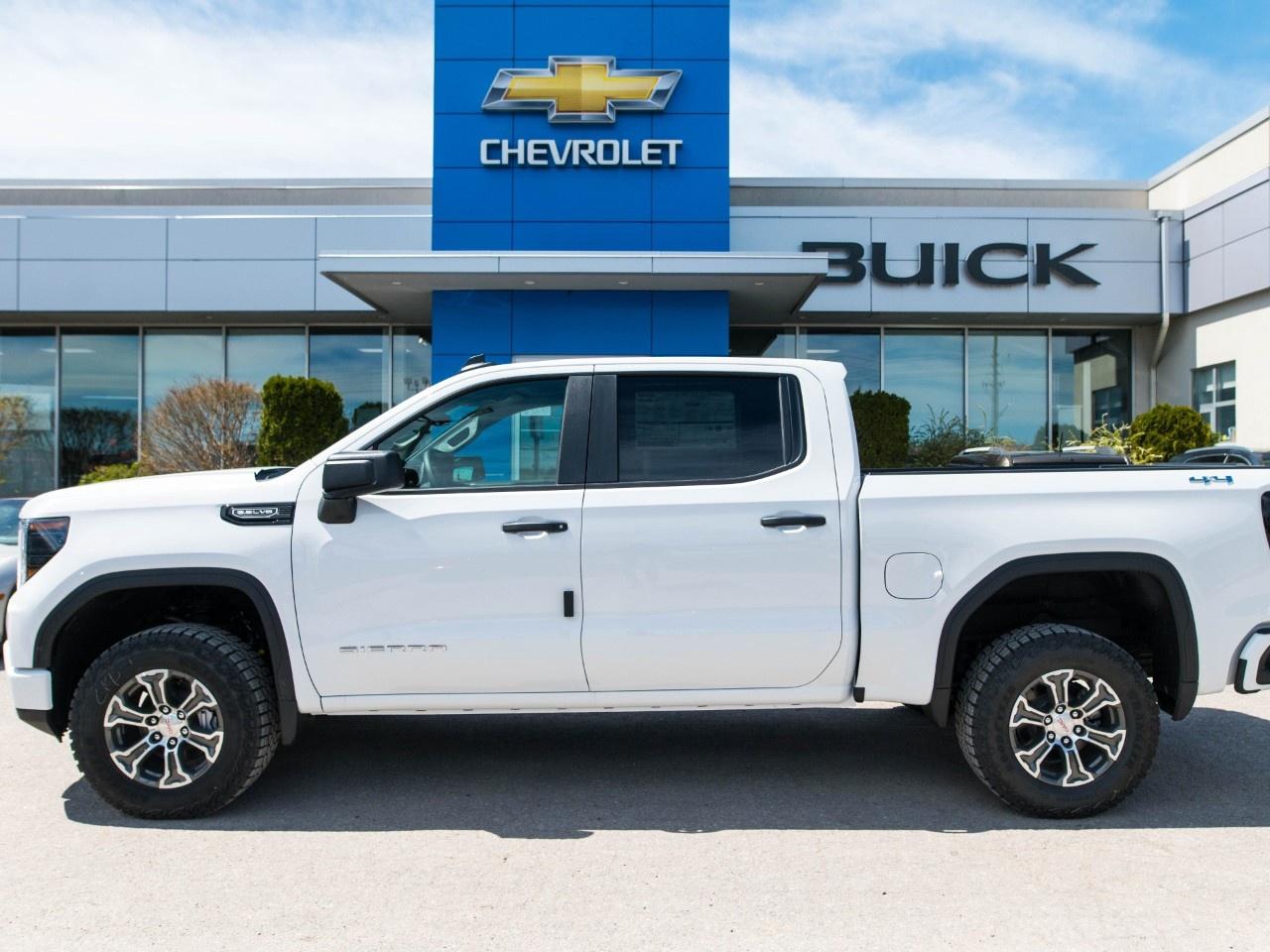 2026 GMC Sierra 1500 Crew Cab Short Box 4-Wheel Drive Pro Photo5