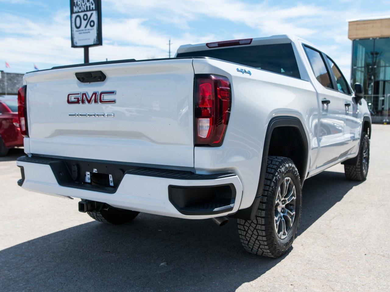 2026 GMC Sierra 1500 Crew Cab Short Box 4-Wheel Drive Pro Photo
