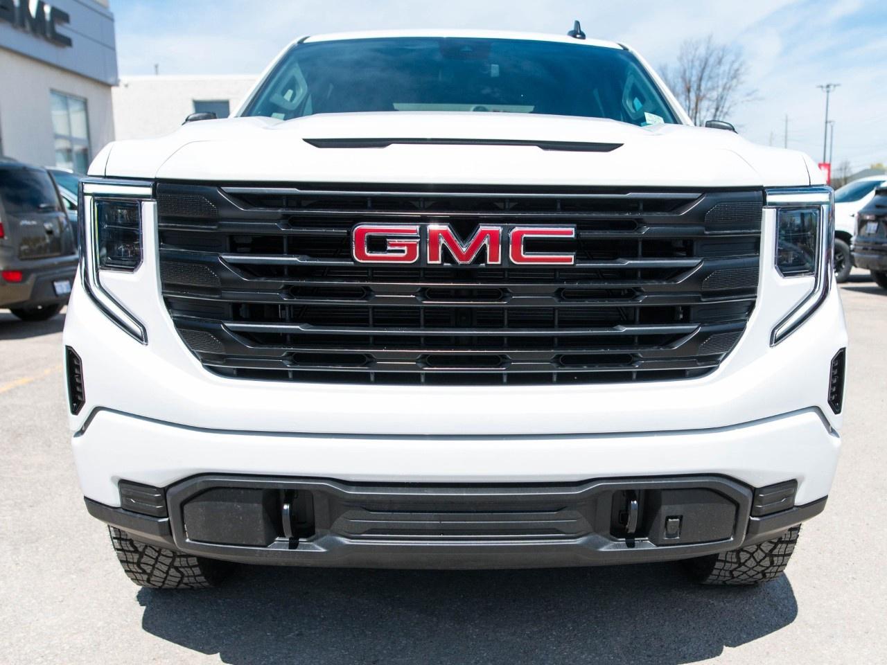2026 GMC Sierra 1500 Crew Cab Short Box 4-Wheel Drive Pro Photo