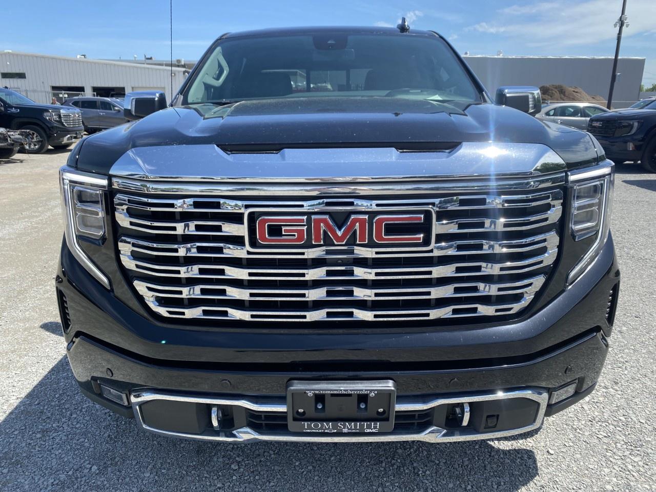 2025 GMC Sierra 1500 Crew Cab Standard Box 4-Wheel Drive Denali Photo