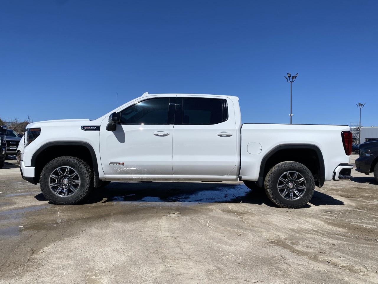 2025 GMC Sierra 1500 Crew Cab Short Box 4-Wheel Drive AT4 Photo