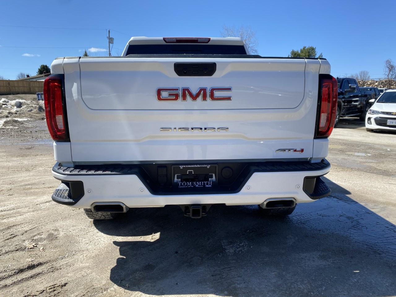 2025 GMC Sierra 1500 Crew Cab Short Box 4-Wheel Drive AT4 Photo