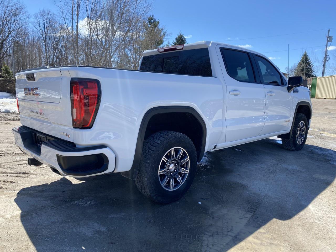 2025 GMC Sierra 1500 Crew Cab Short Box 4-Wheel Drive AT4 Photo