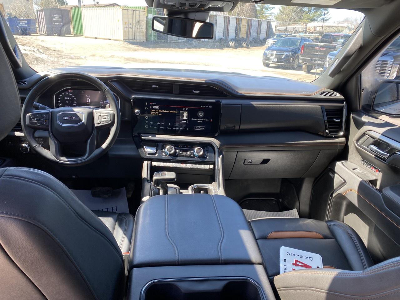 2025 GMC Sierra 1500 Crew Cab Short Box 4-Wheel Drive AT4 Photo