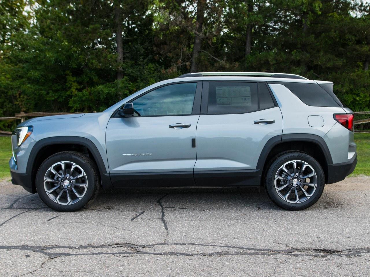 2027 GMC Terrain AWD Elevation Photo5