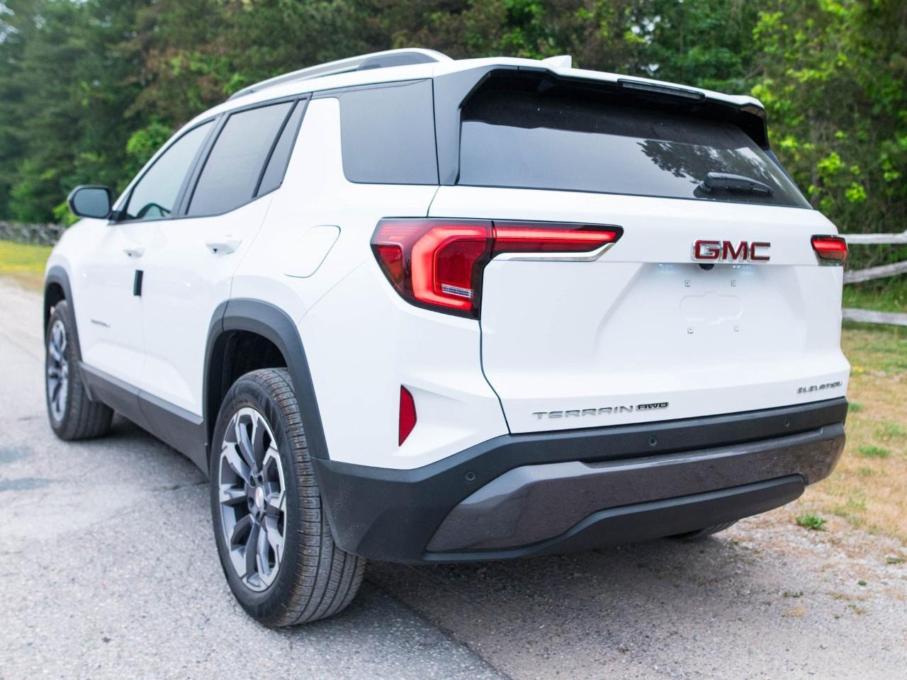 2027 GMC Terrain AWD Elevation Photo