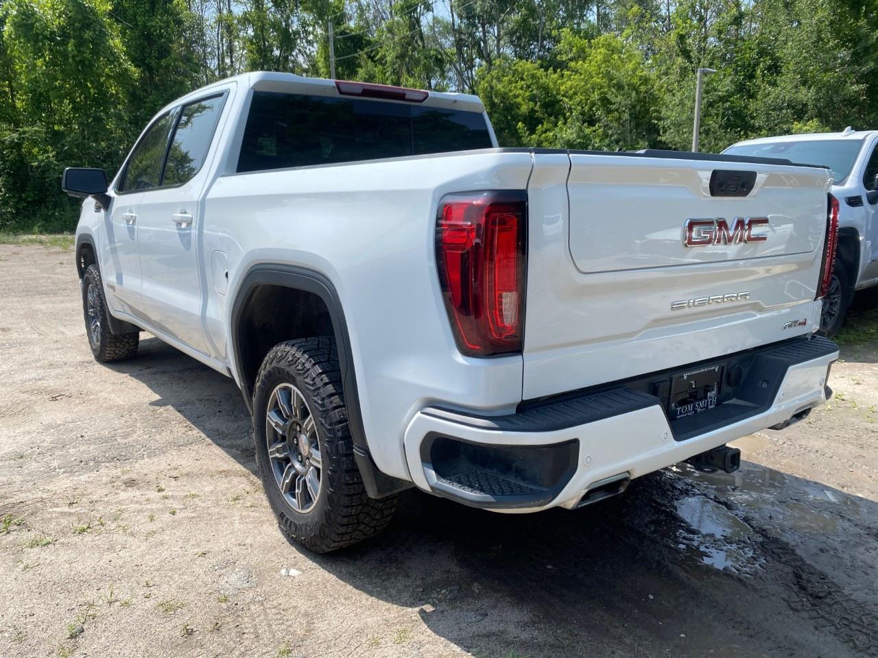 2025 GMC Sierra 1500 Crew Cab Short Box 4-Wheel Drive AT4 Photo