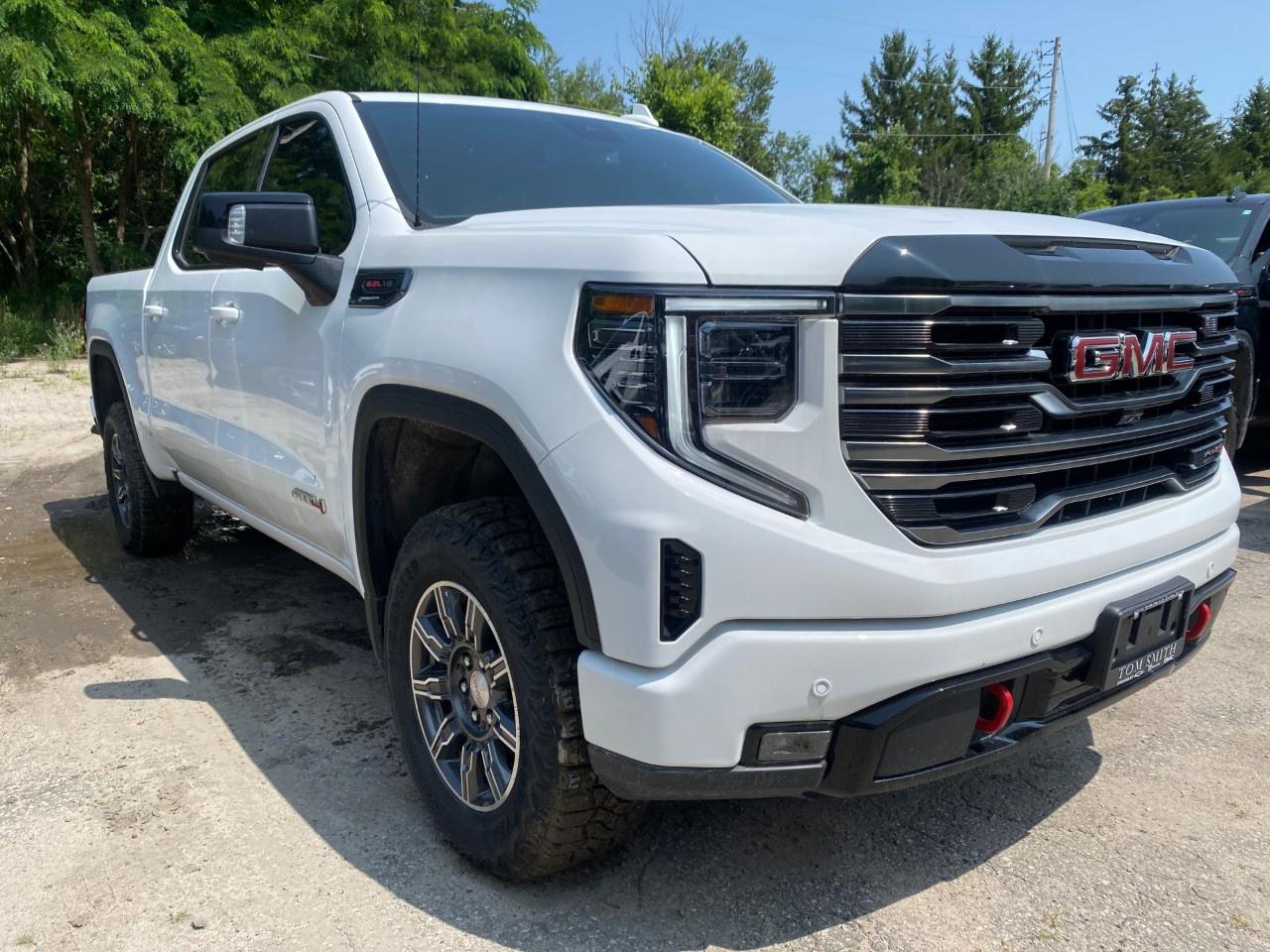 2025 GMC Sierra 1500 Crew Cab Short Box 4-Wheel Drive AT4 Photo