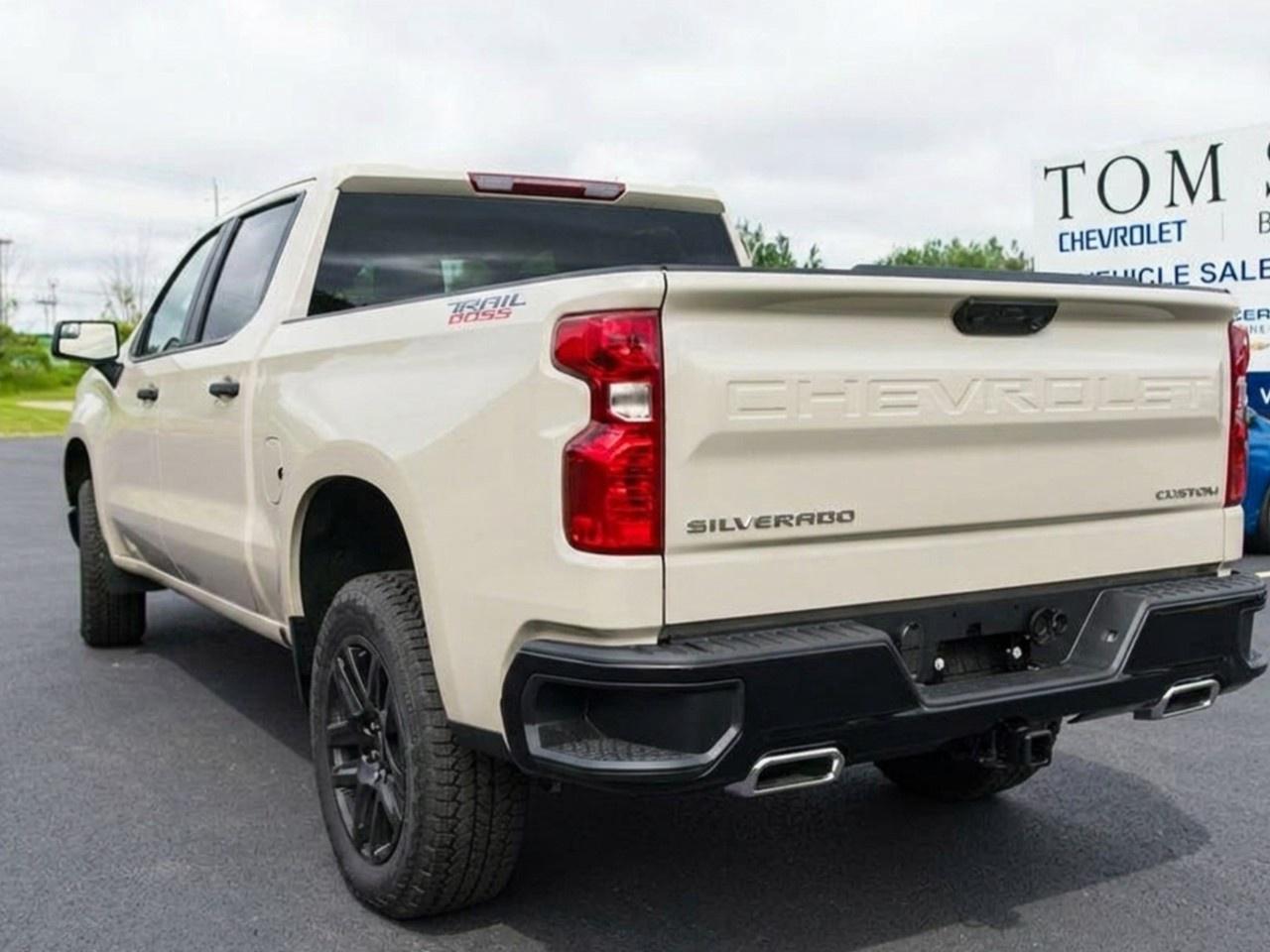 2026 Chevrolet Silverado 1500 Crew Cab Short Box 4-Wheel Drive Custom Trail Boss Photo