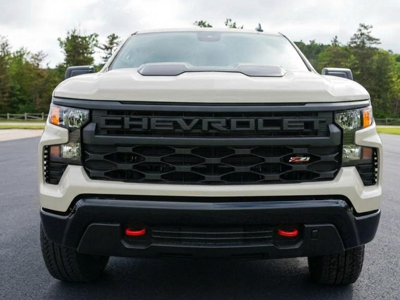 2026 Chevrolet Silverado 1500 Crew Cab Short Box 4-Wheel Drive Custom Trail Boss Photo
