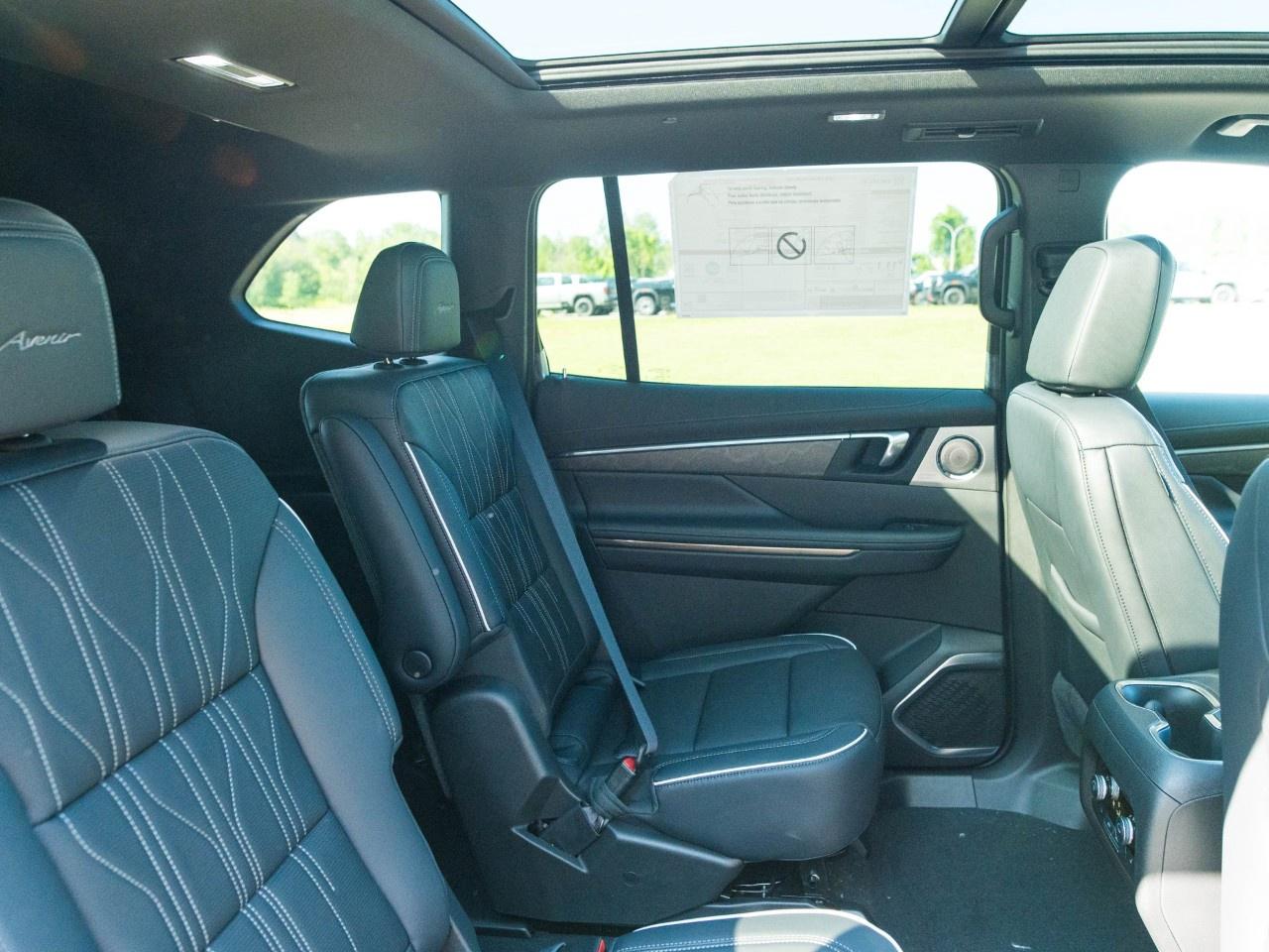 2026 Buick Enclave AWD 4dr Avenir Photo