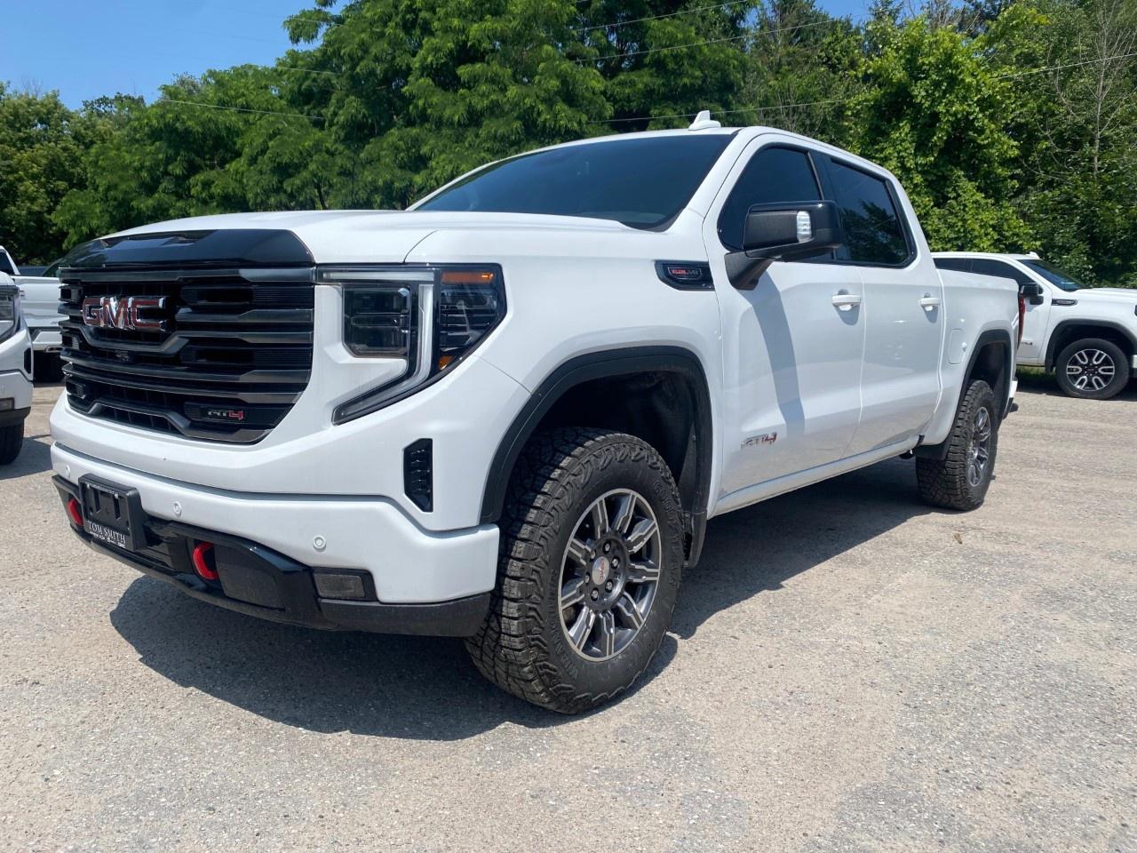 2025 GMC Sierra 1500 Crew Cab Short Box 4-Wheel Drive AT4 Photo1