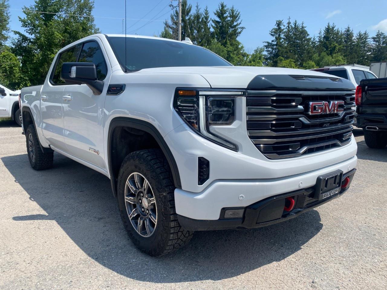 2025 GMC Sierra 1500 Crew Cab Short Box 4-Wheel Drive AT4 Photo