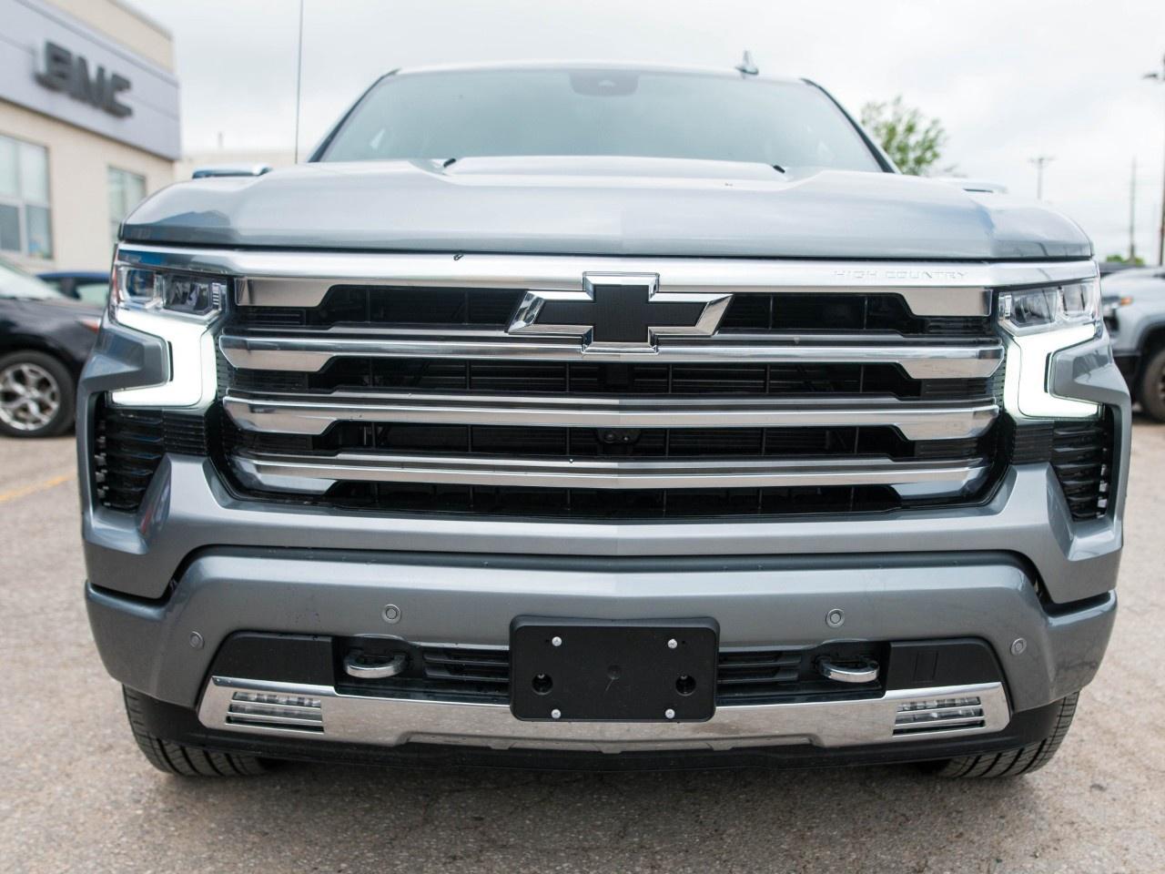 2026 Chevrolet Silverado 1500 Crew Cab Short Box 4-Wheel Drive High Country Photo