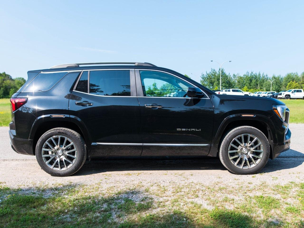 2027 GMC Terrain AWD Denali Photo