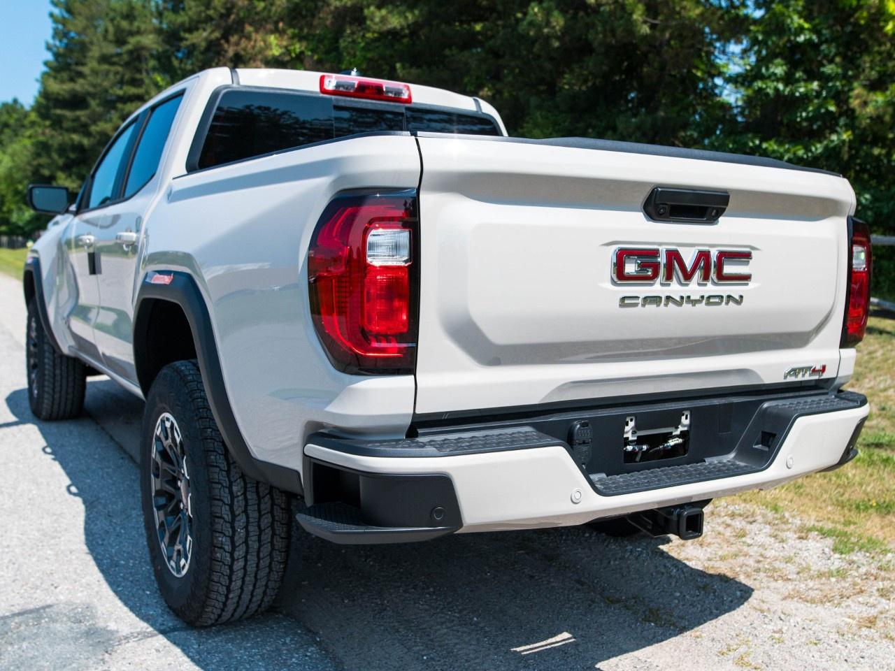 2026 GMC Canyon Crew Cab Short Box 4-Wheel Drive AT4 Photo