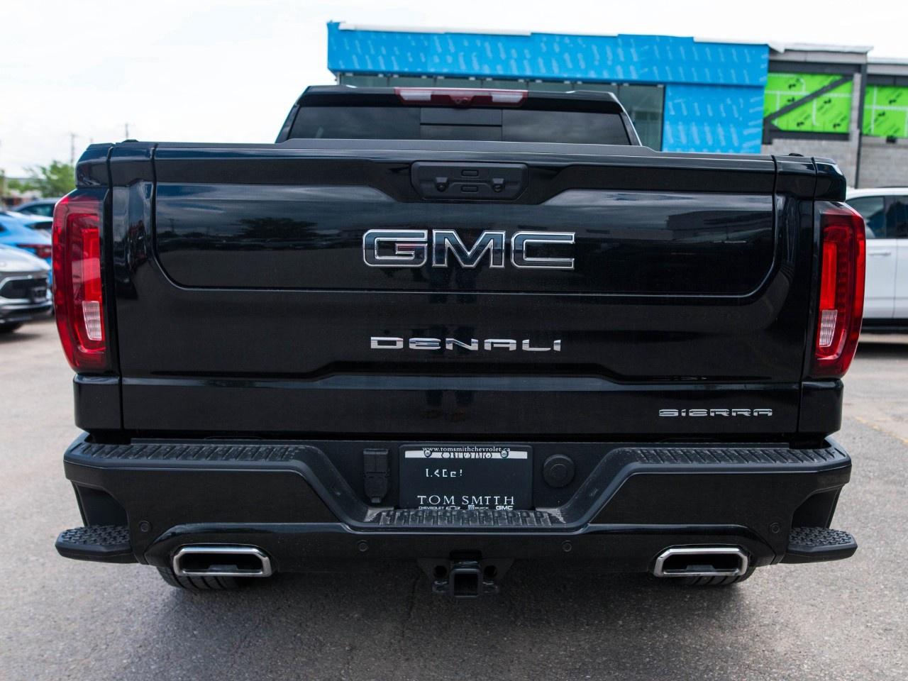 2026 GMC Sierra 1500 Crew Cab Short Box 4-Wheel Drive Denali Ultimate Photo2