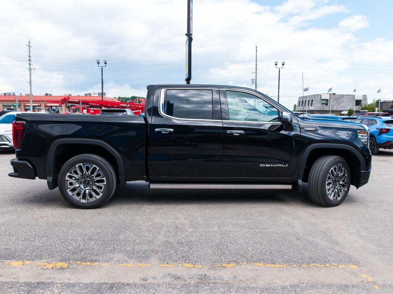 2026 GMC Sierra 1500 Crew Cab Short Box 4-Wheel Drive Denali Ultimate Photo