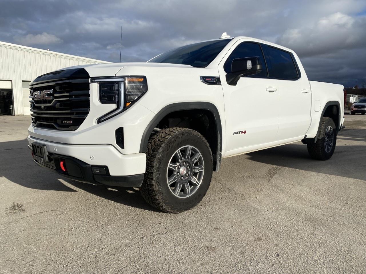 2025 GMC Sierra 1500 Crew Cab Short Box 4-Wheel Drive AT4 Photo