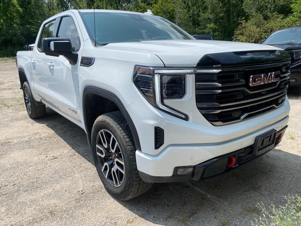 2025 GMC Sierra 1500 Crew Cab Short Box 4-Wheel Drive AT4 Photo