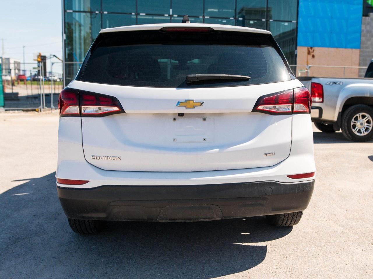 2024 Chevrolet Equinox AWD LS Photo