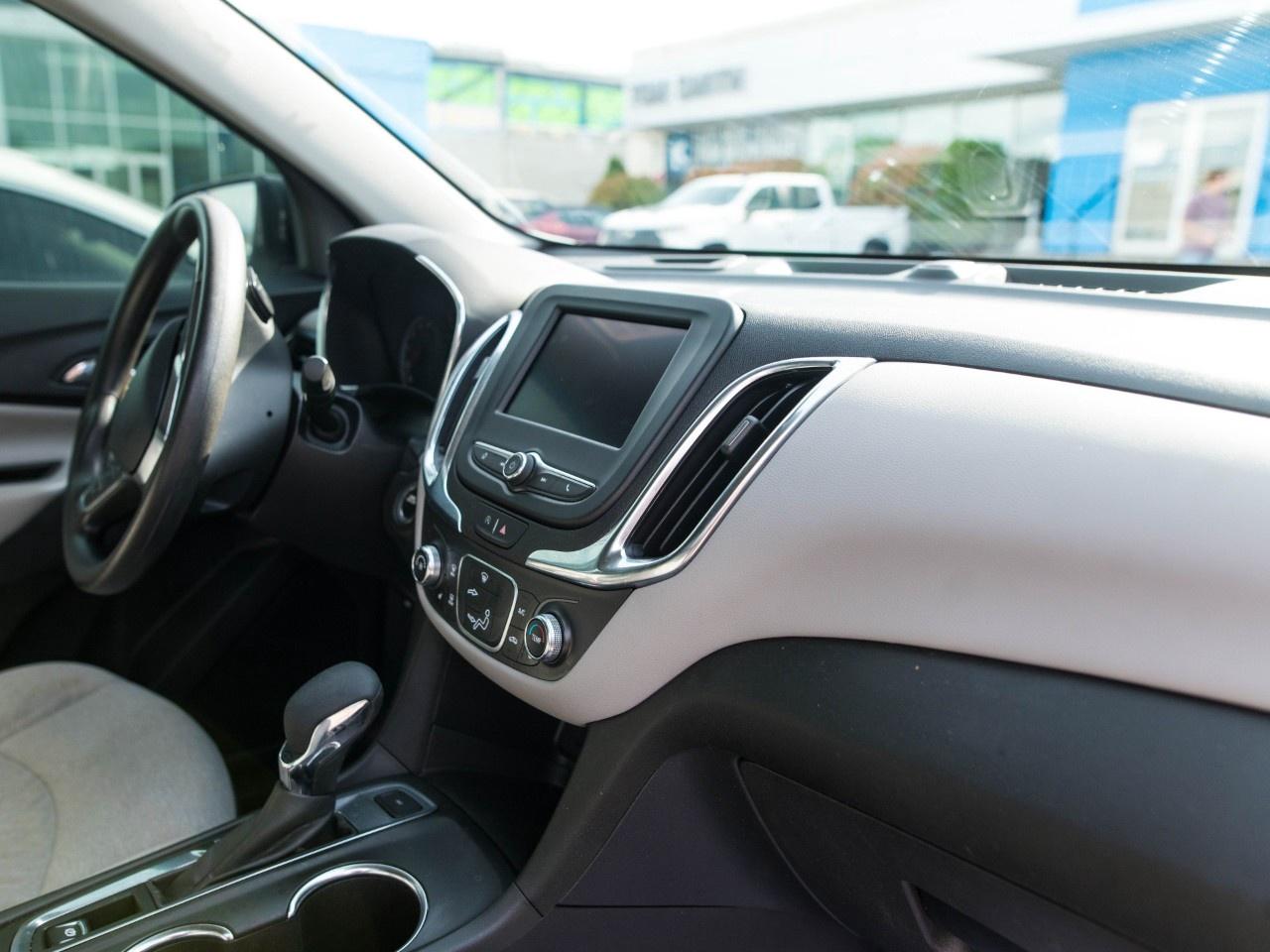 2024 Chevrolet Equinox AWD LS Photo