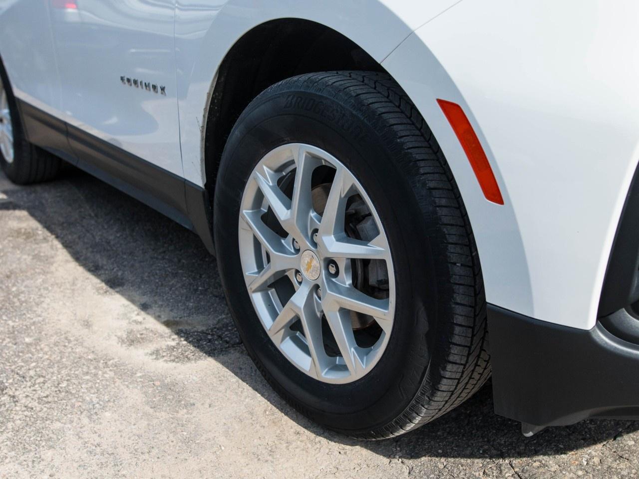 2024 Chevrolet Equinox AWD LS Photo