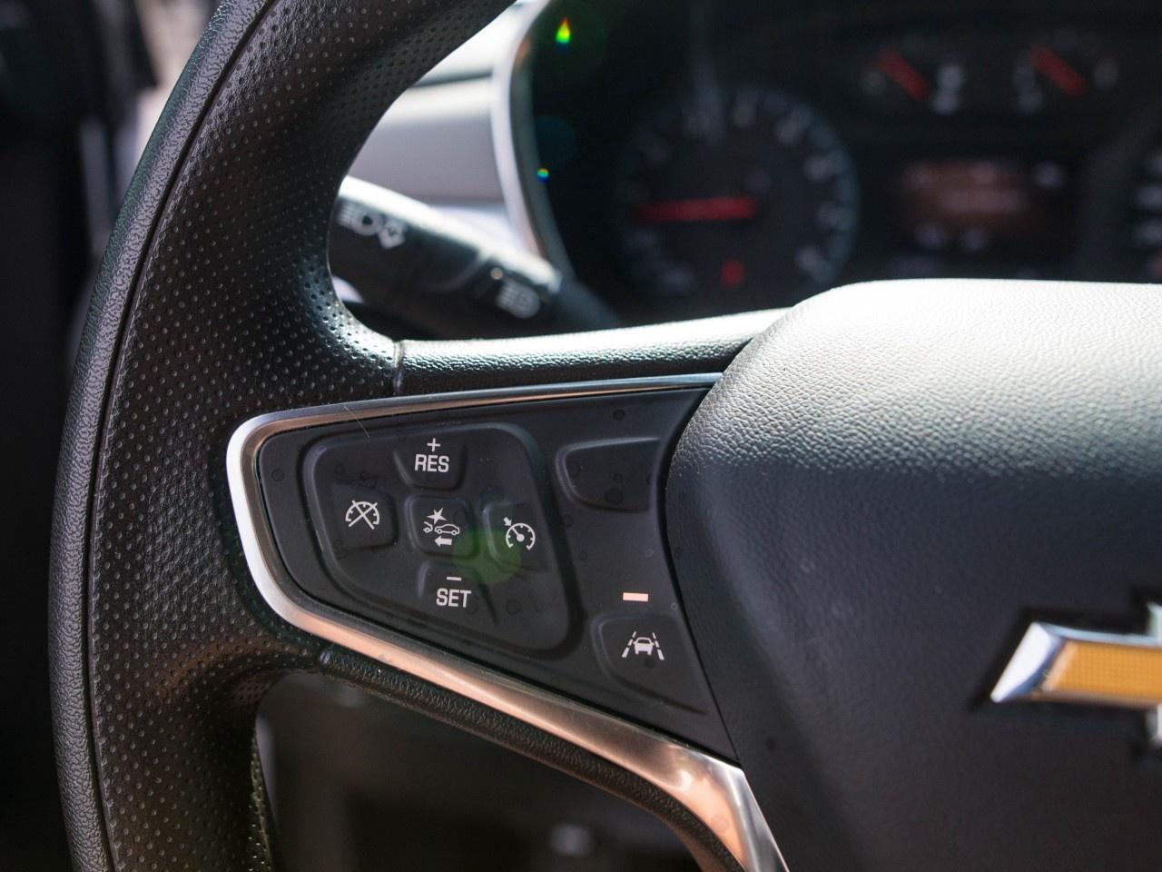 2024 Chevrolet Equinox AWD LS Photo