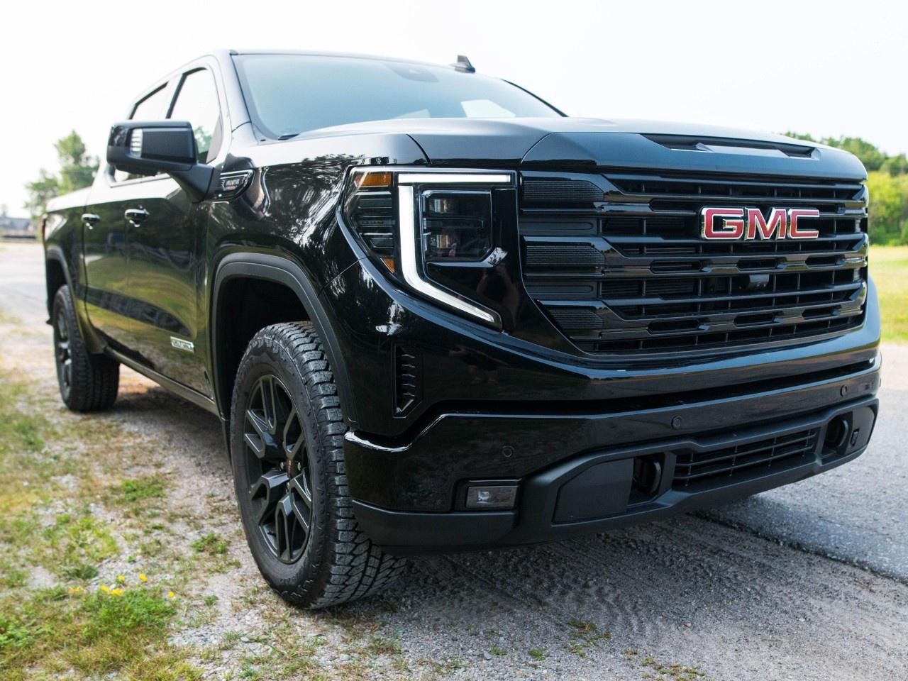 2026 GMC Sierra 1500 Crew Cab Short Box 4-Wheel Drive Elevation Photo