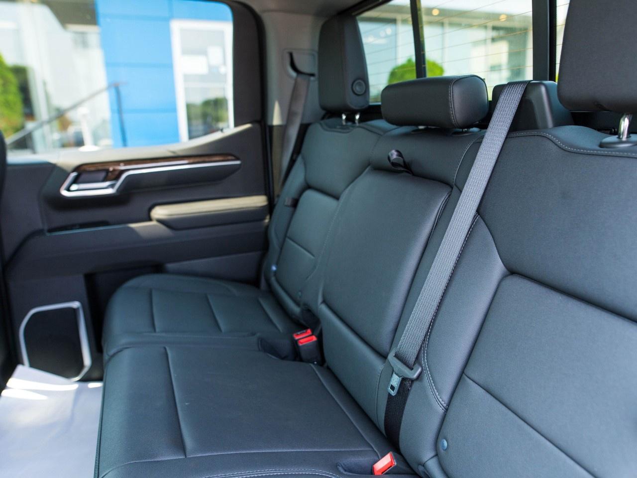 2026 GMC Sierra 1500 Crew Cab Short Box 4-Wheel Drive Elevation Photo