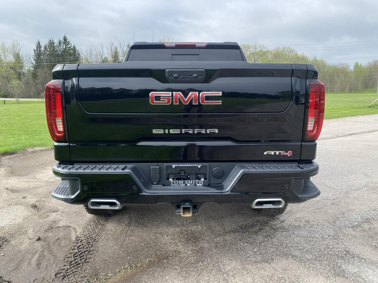 2026 GMC Sierra 1500 Crew Cab Short Box 4-Wheel Drive AT4 Photo