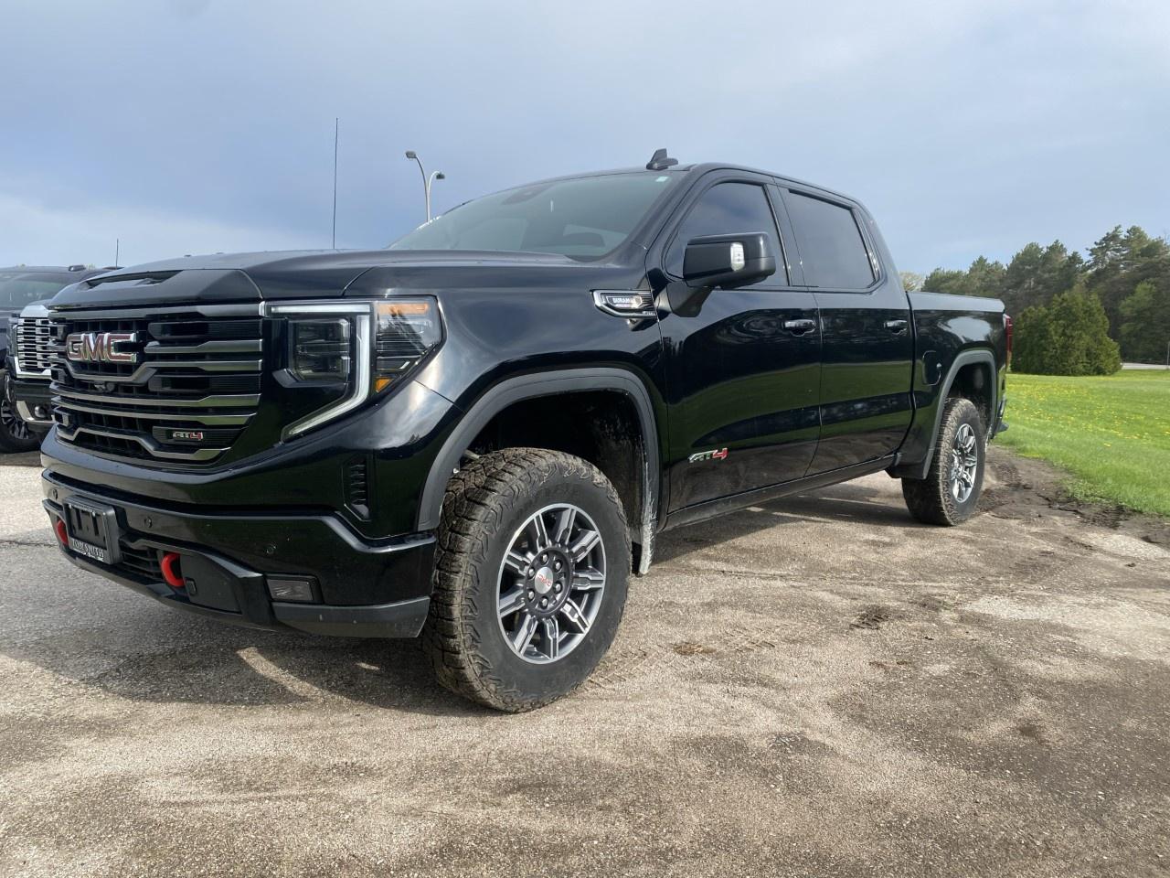 2026 GMC Sierra 1500 Crew Cab Short Box 4-Wheel Drive AT4 Photo5