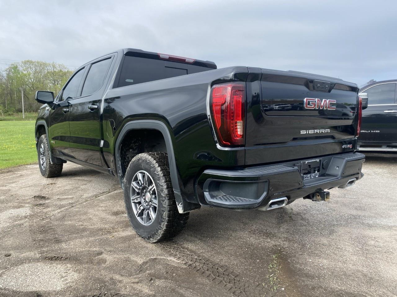 2026 GMC Sierra 1500 Crew Cab Short Box 4-Wheel Drive AT4 Photo