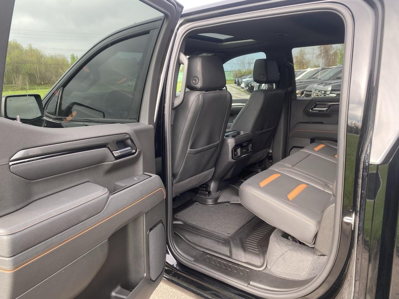 2026 GMC Sierra 1500 Crew Cab Short Box 4-Wheel Drive AT4 Photo