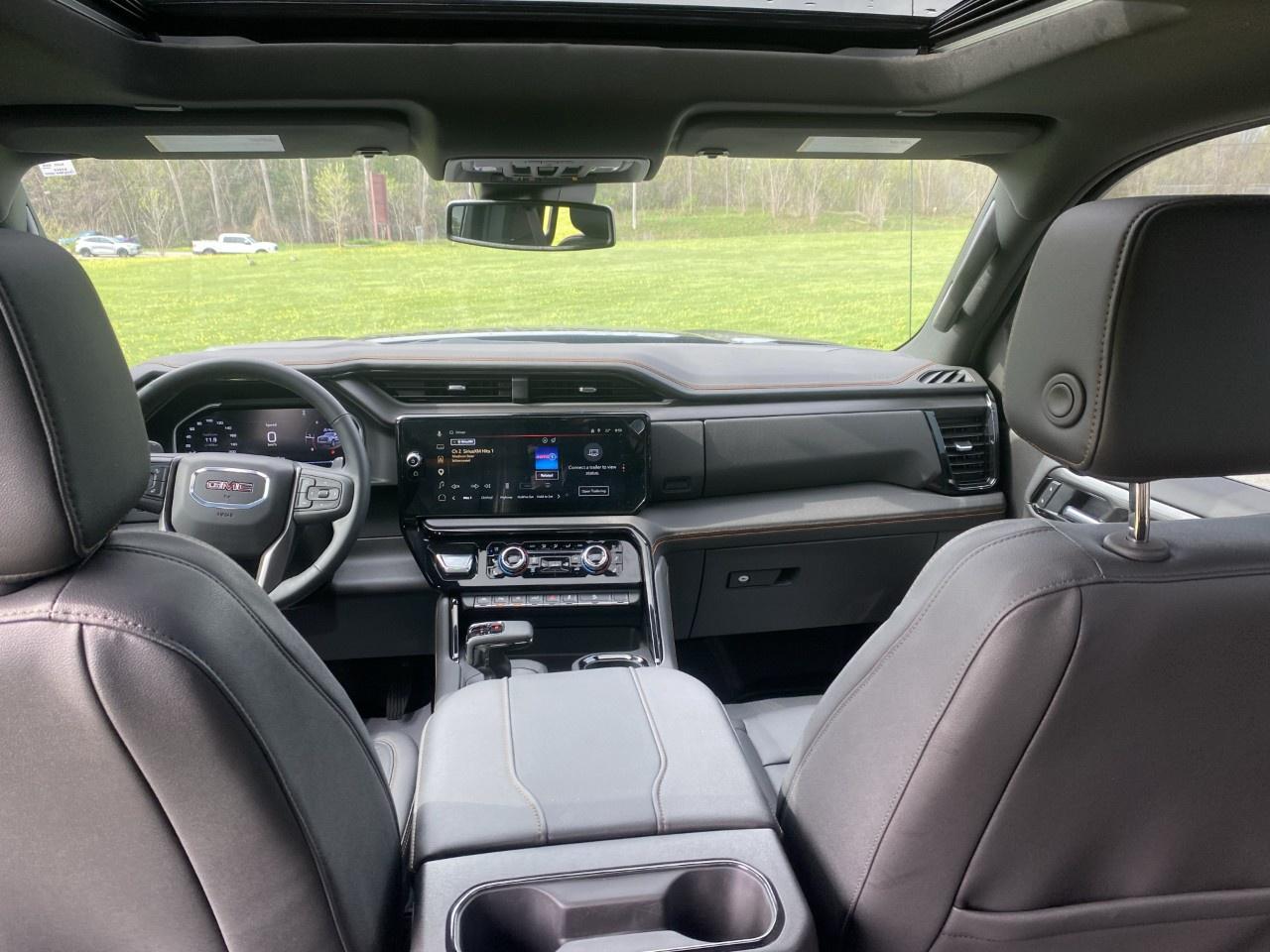 2026 GMC Sierra 1500 Crew Cab Short Box 4-Wheel Drive AT4 Photo