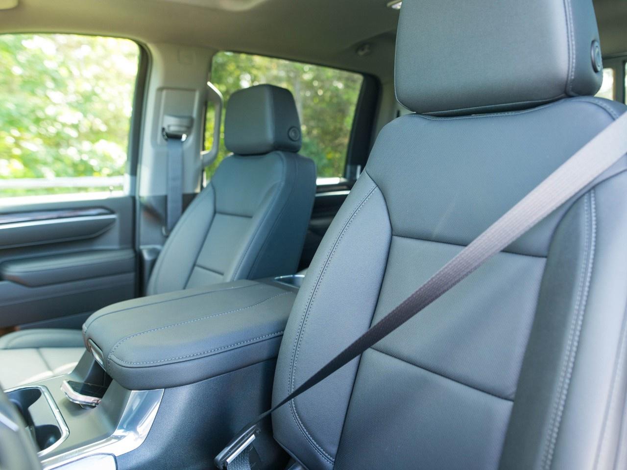 2026 Chevrolet SILVERADO 2500HD 4WD Crew Cab Standard Box LTZ Photo