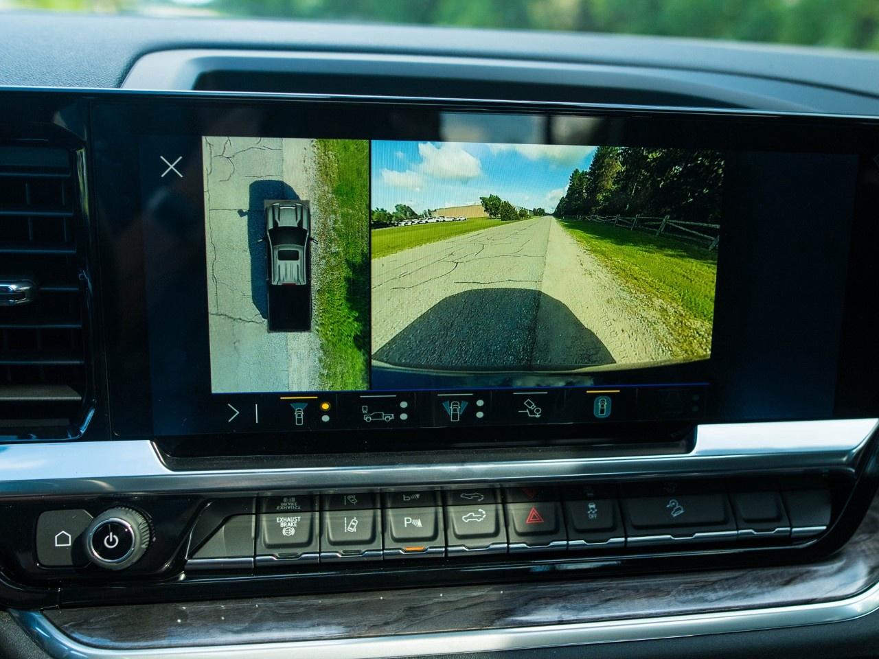2026 Chevrolet SILVERADO 2500HD 4WD Crew Cab Standard Box LTZ Photo