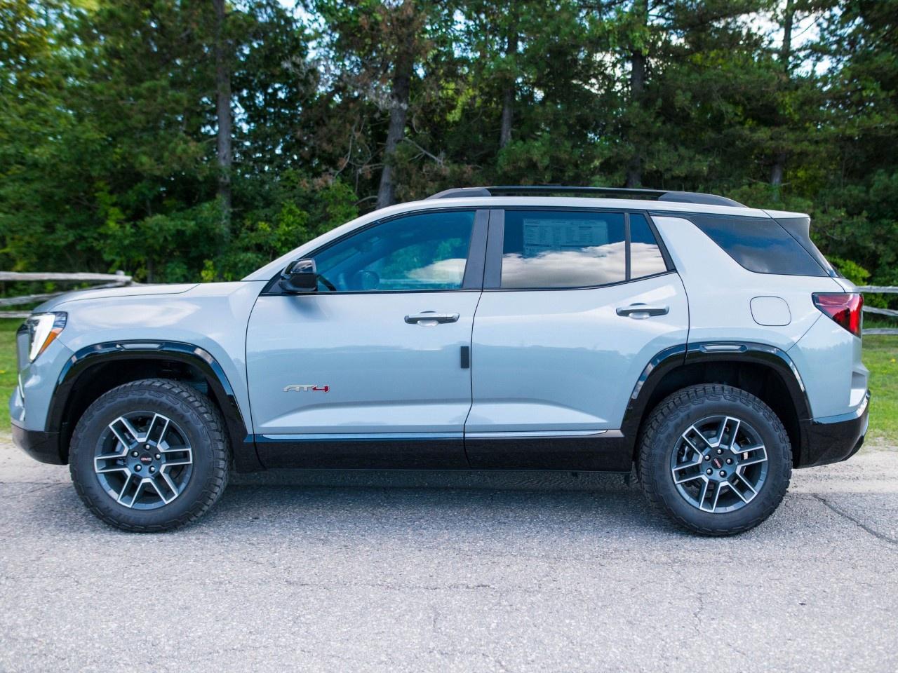 2027 GMC Terrain AWD AT4 Photo5