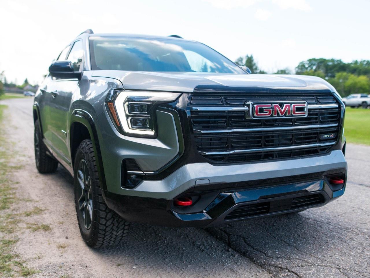 2027 GMC Terrain AWD AT4 Photo