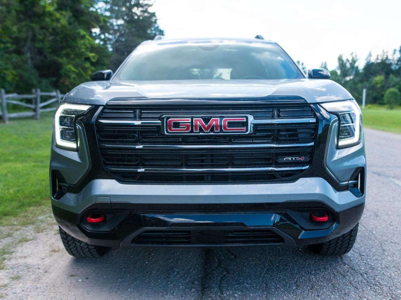 2027 GMC Terrain AWD AT4 Photo