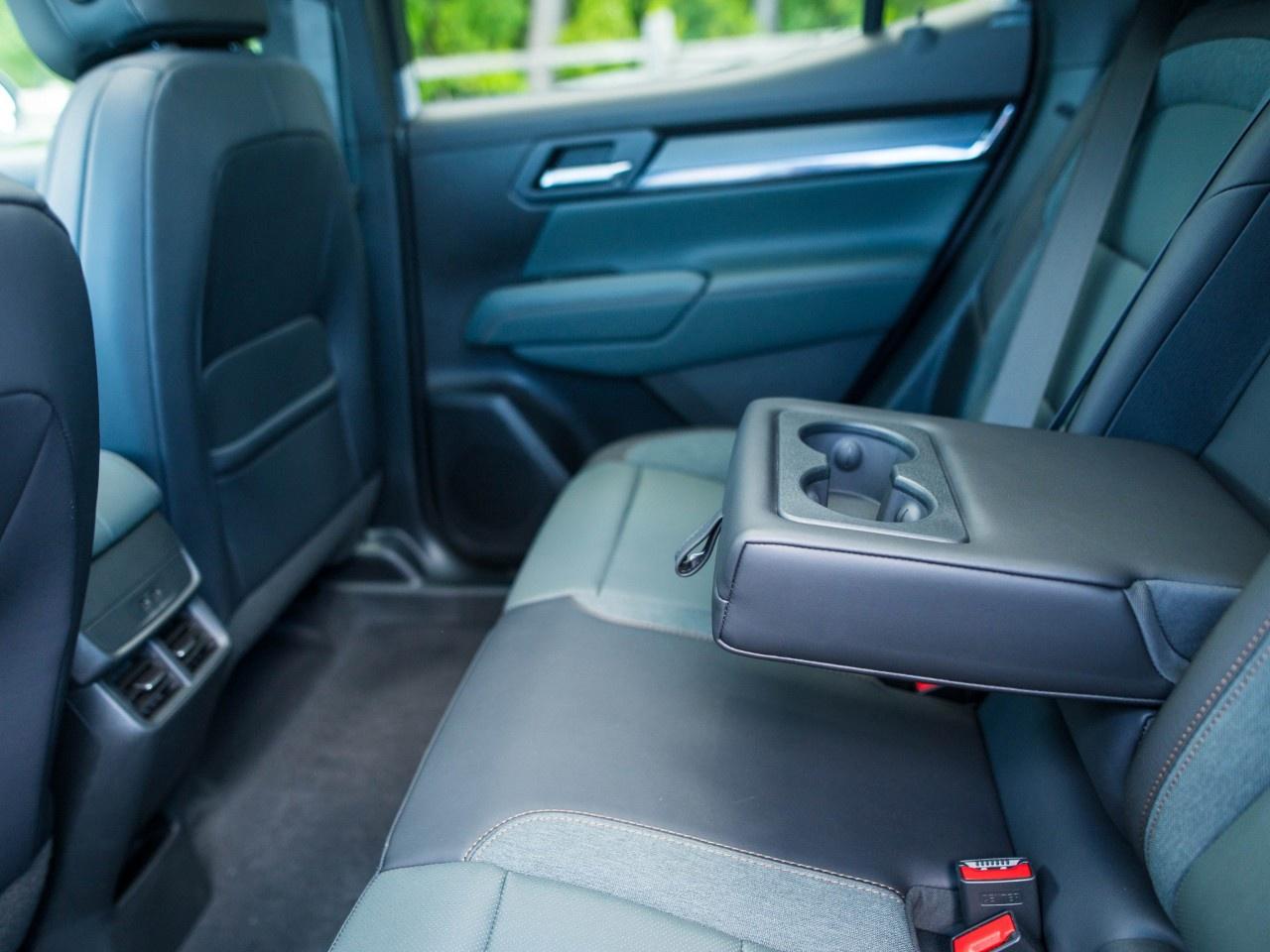 2027 GMC Terrain AWD AT4 Photo