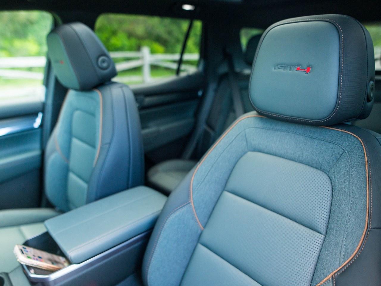 2027 GMC Terrain AWD AT4 Photo