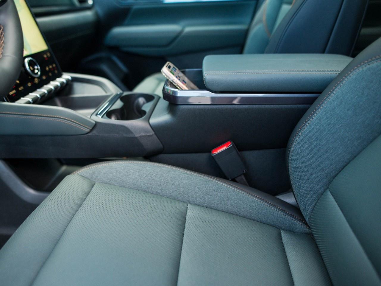 2027 GMC Terrain AWD AT4 Photo