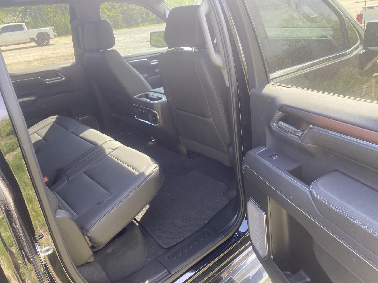 2025 GMC Sierra 1500 Crew Cab Short Box 4-Wheel Drive Denali Photo