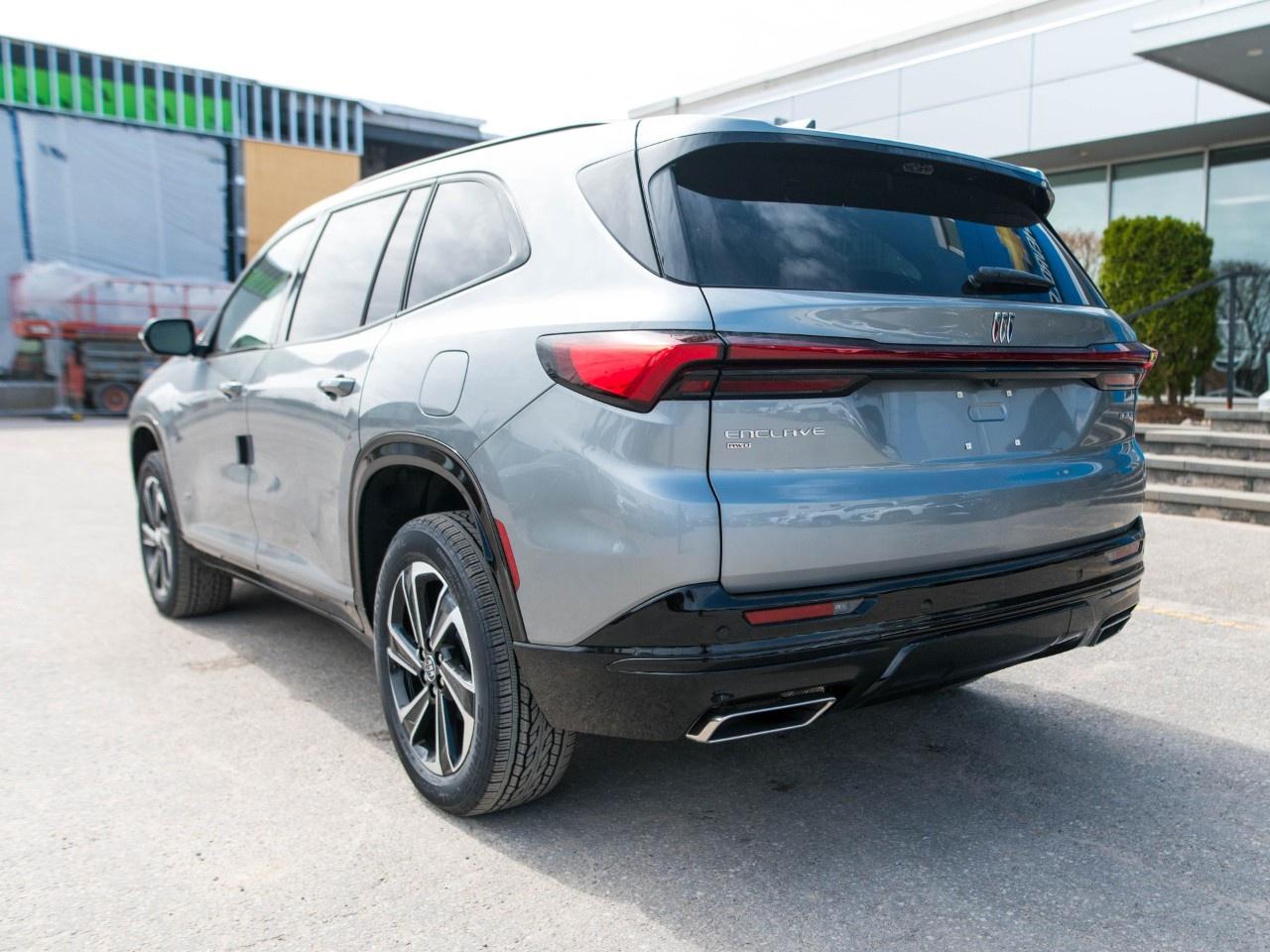 2026 Buick Enclave AWD 4dr Sport Touring Photo2