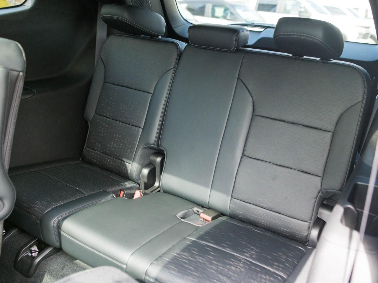 2026 Buick Enclave AWD 4dr Sport Touring Photo