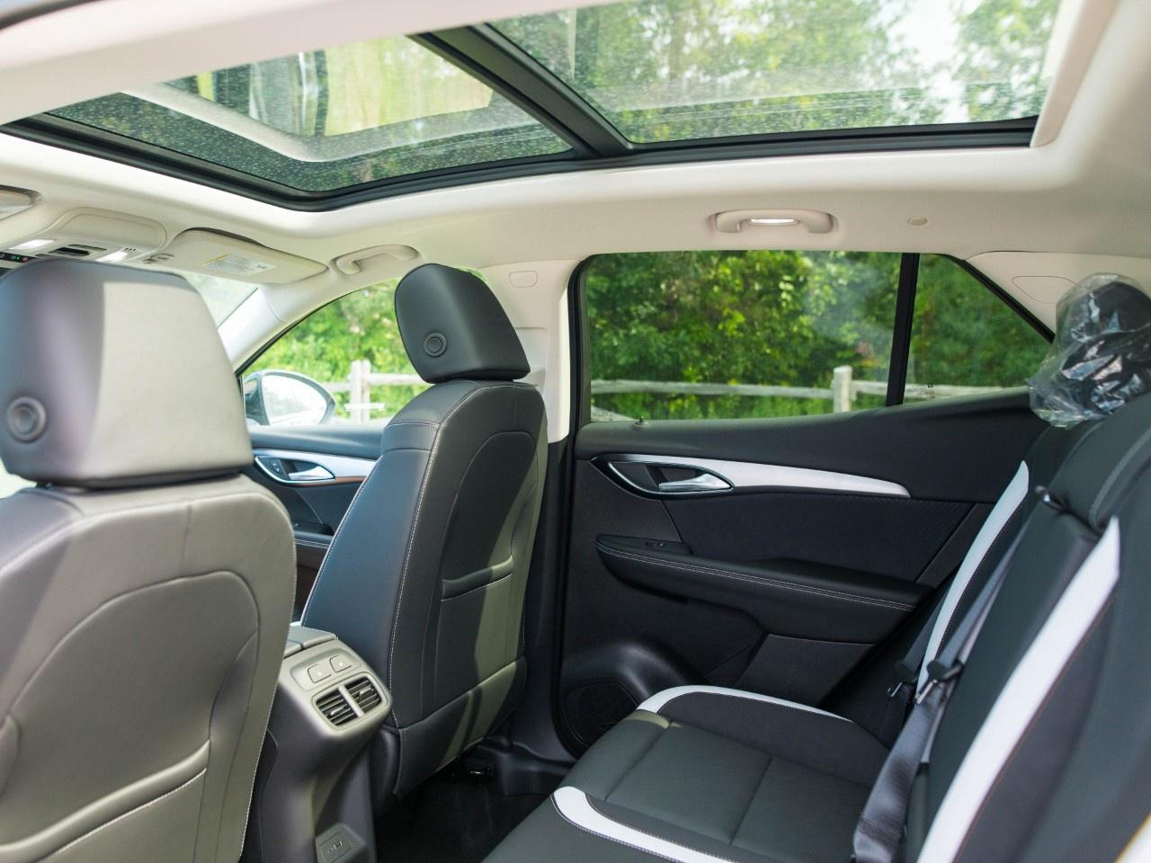 2026 Buick Envision AWD 4dr Sport Touring Photo