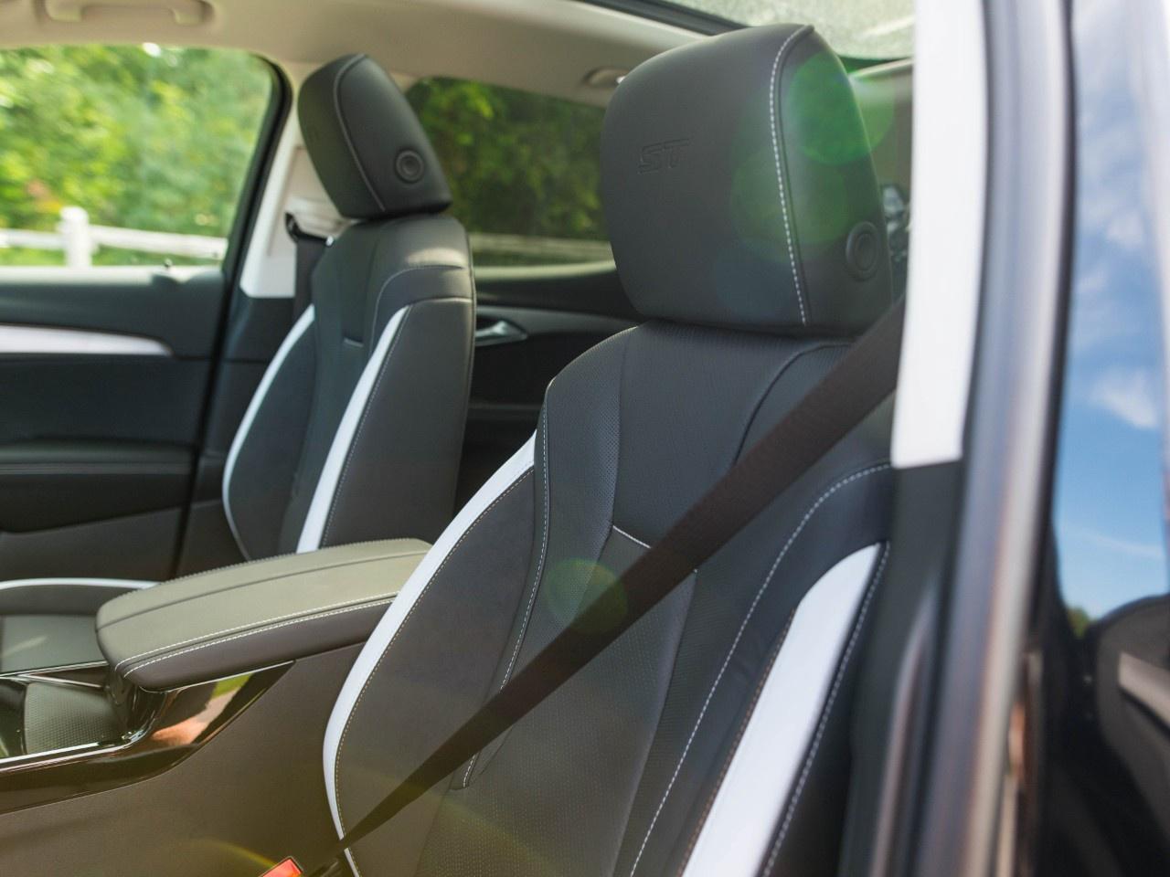 2026 Buick Envision AWD 4dr Sport Touring Photo